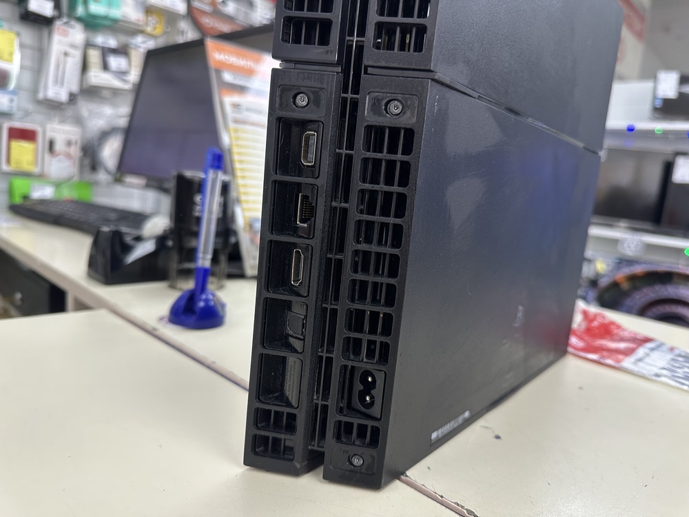 Игровая приставка PlayStation 4 FAT 500GB