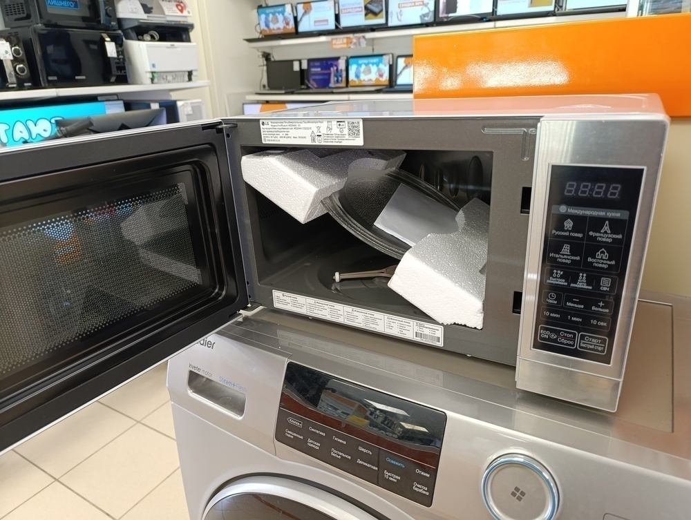 Микроволновая печь LG MS2044V