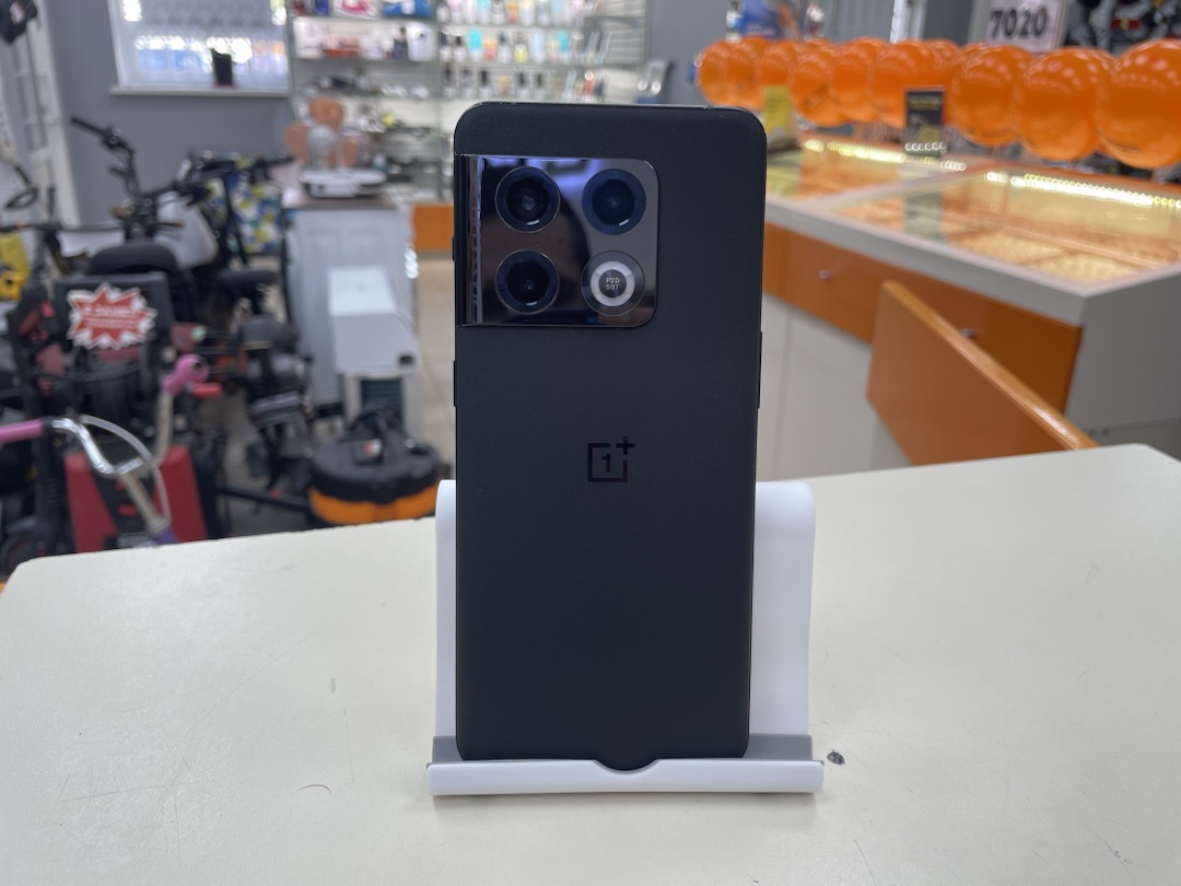 Смартфон OnePlus 10 PRO 5g 8/256