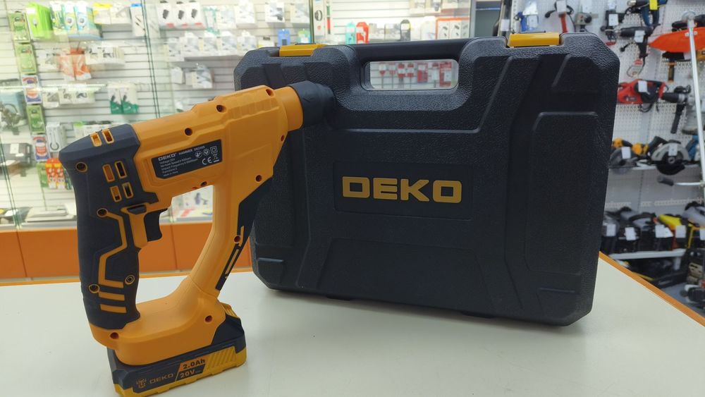 Перфоратор Deko DKCH20