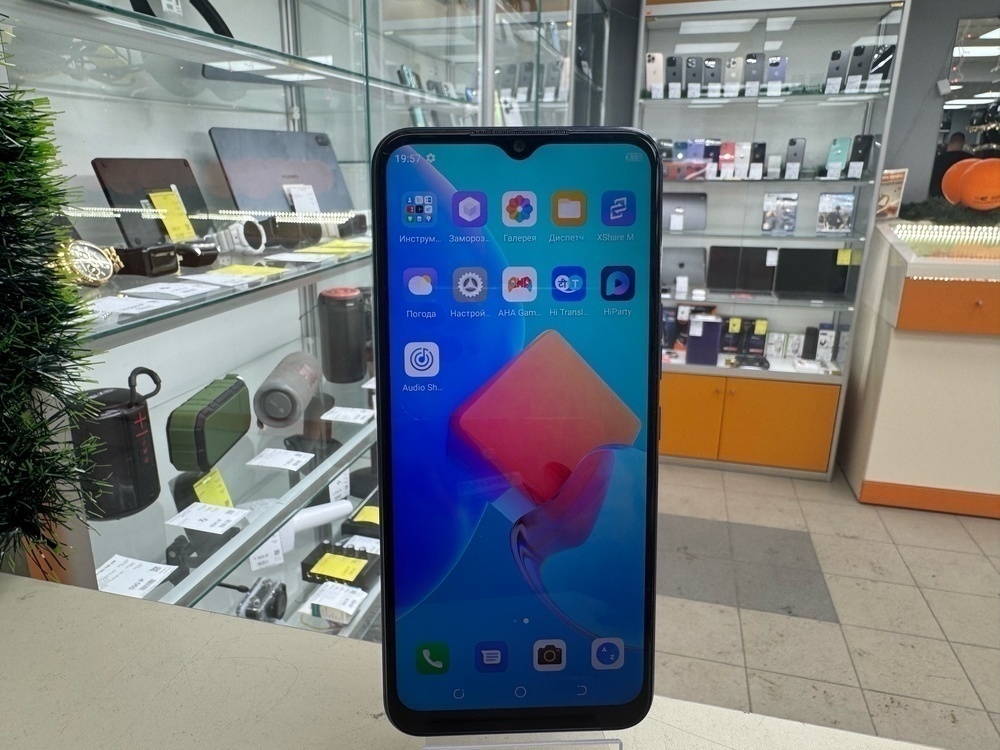 Смартфон Tecno Spark GO 2022 2/32