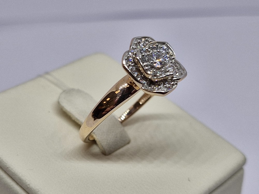 КОЛЬЦО С КАМНЯМИ (Au 585)