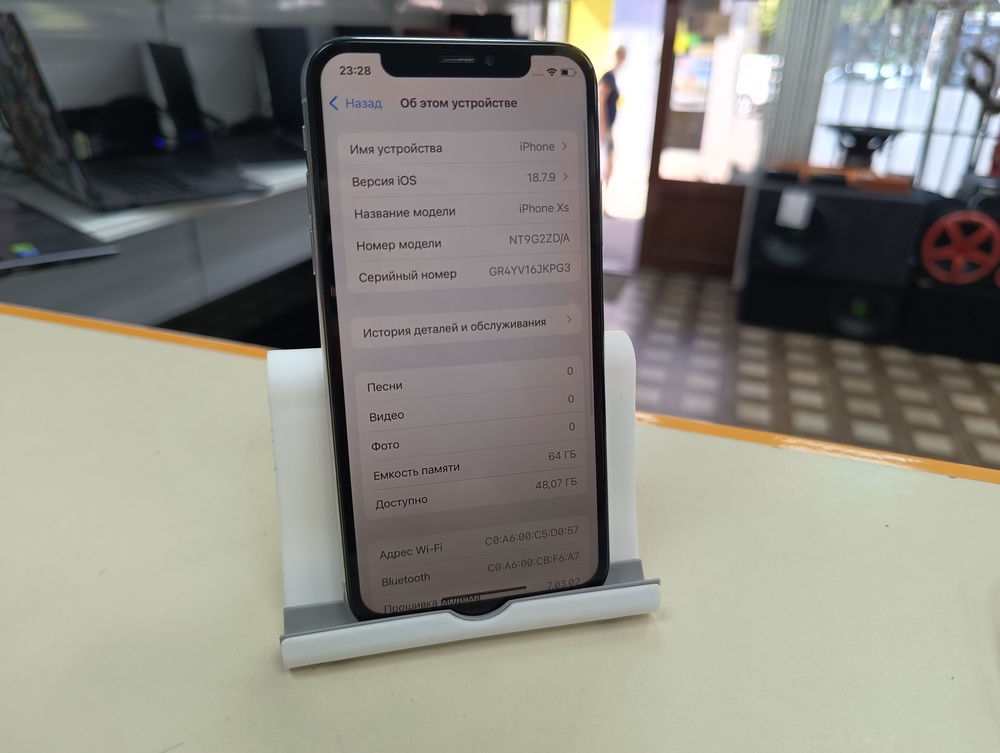 Смартфон Apple iPhone Xs 64Gb