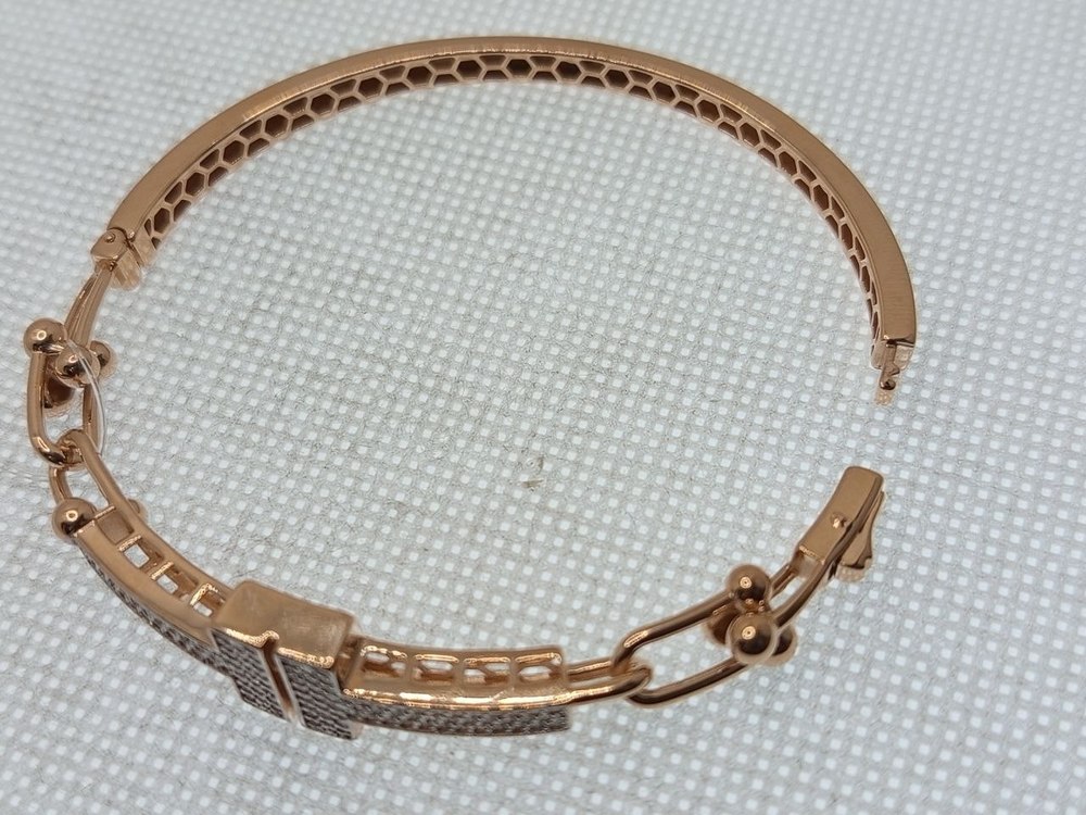 БРАСЛЕТ ЖЕСТКИЙ с камнями (Au 585) БРАСЛЕТ ЖЕСТКИЙ с камнями (Au 585)