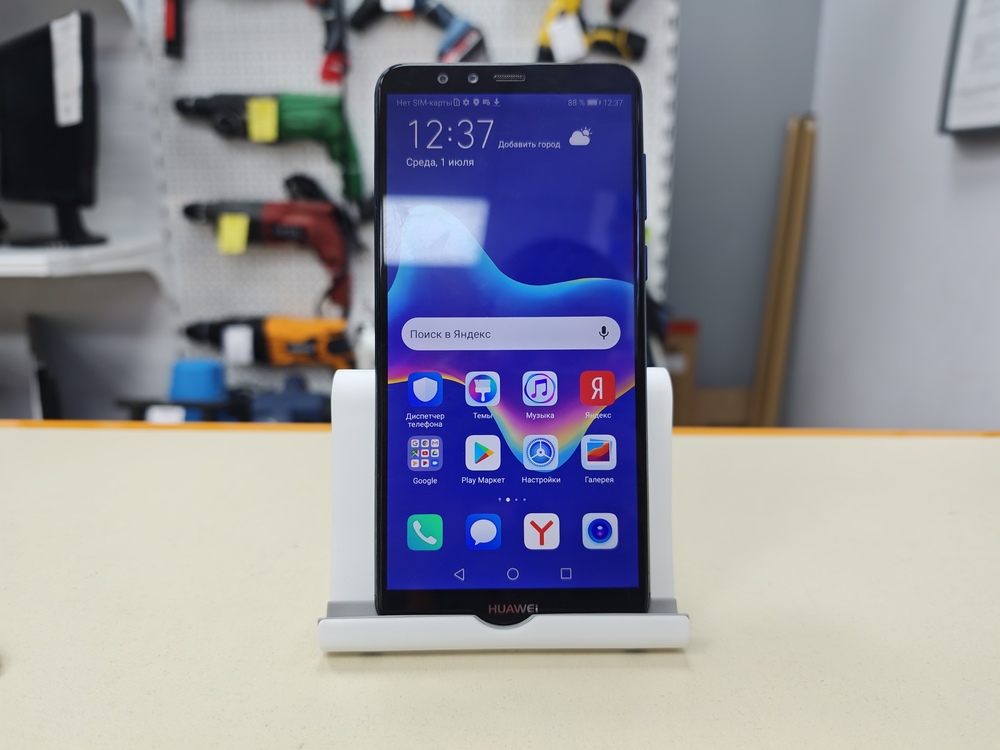 Смартфон Huawei Y9 (2018) 3/32