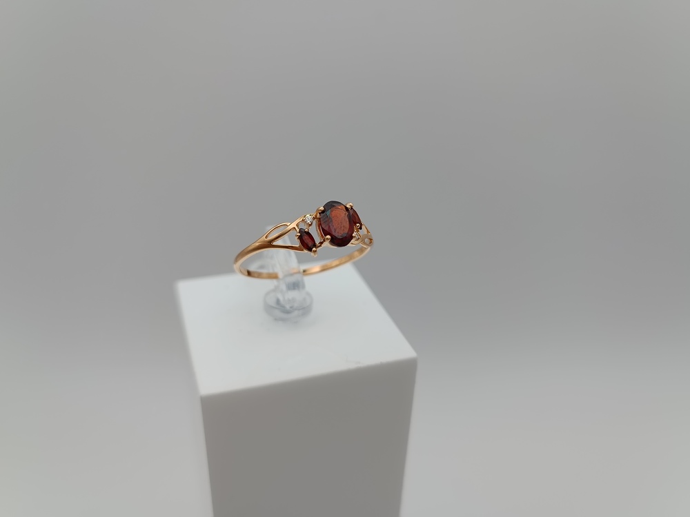 КОЛКМИ585 КОЛЬЦО С КАМНЯМИ (Au 585)