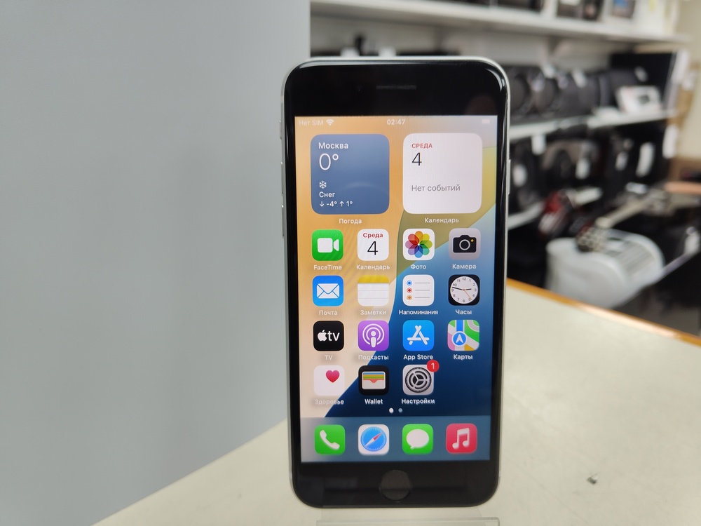 Смартфон Apple iPhone SE 2020 64Gb