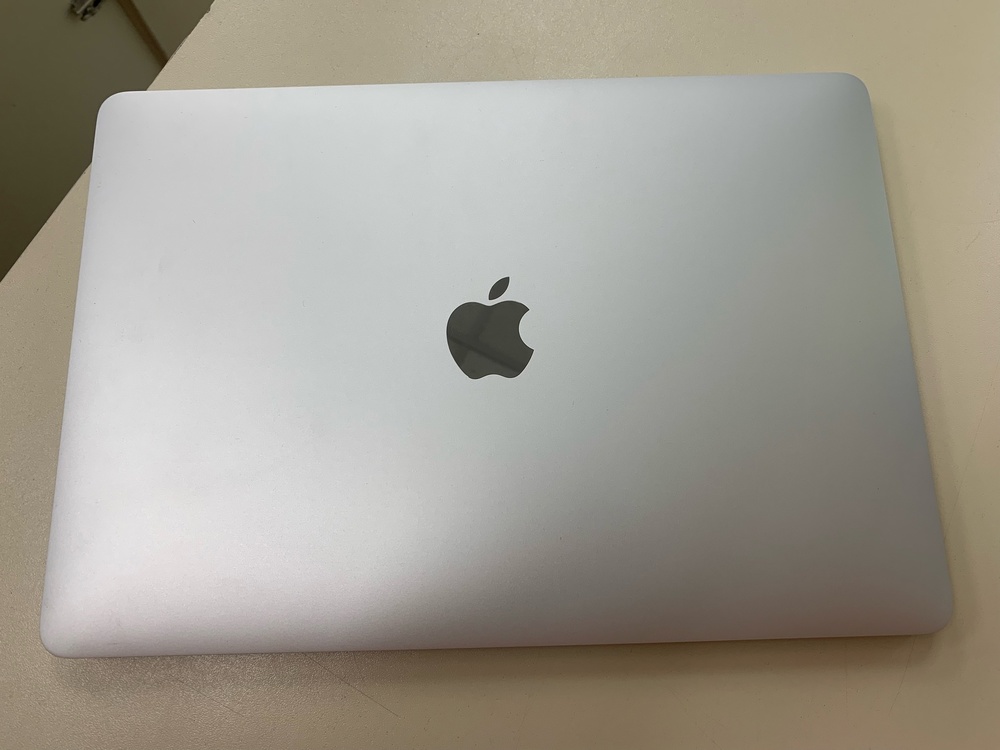 Ноутбук Apple Macbook Pro 13 M2 8/512Gb (2022)