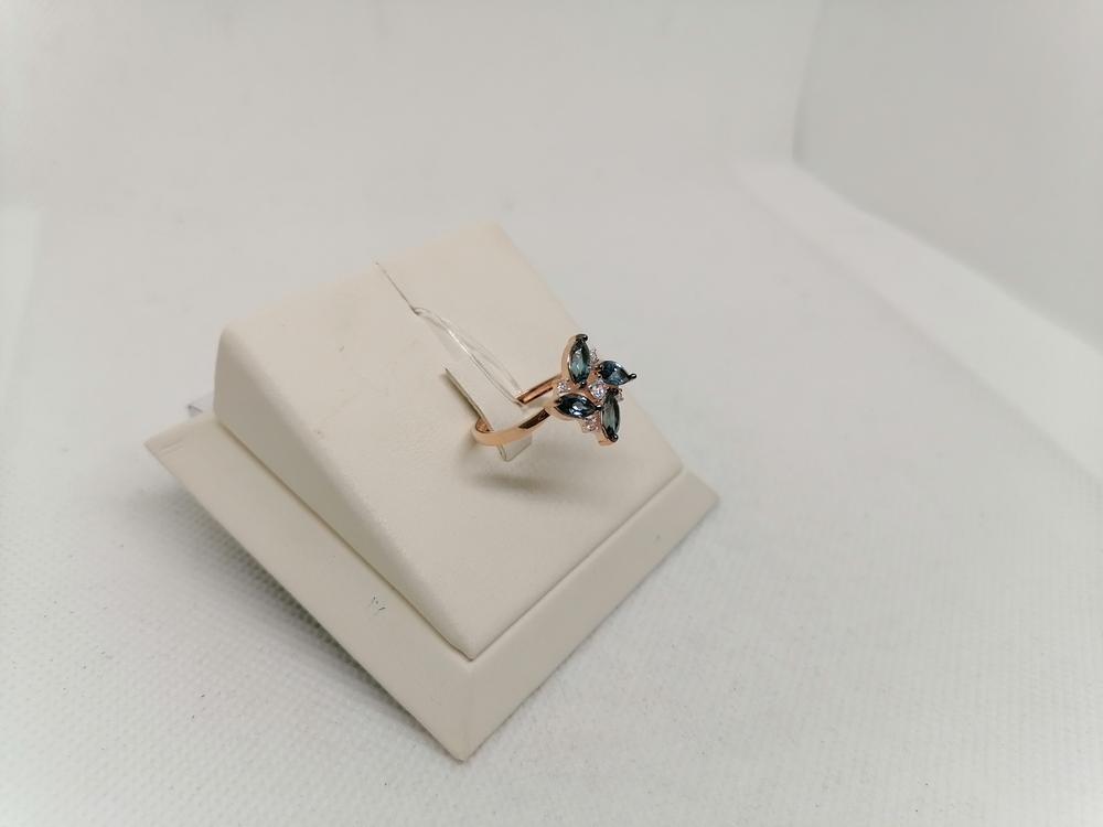 КОЛЬЦО С КАМНЯМИ (Au 585)