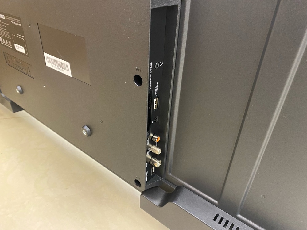 LED Телевизор Starwind SW-LED43UG405