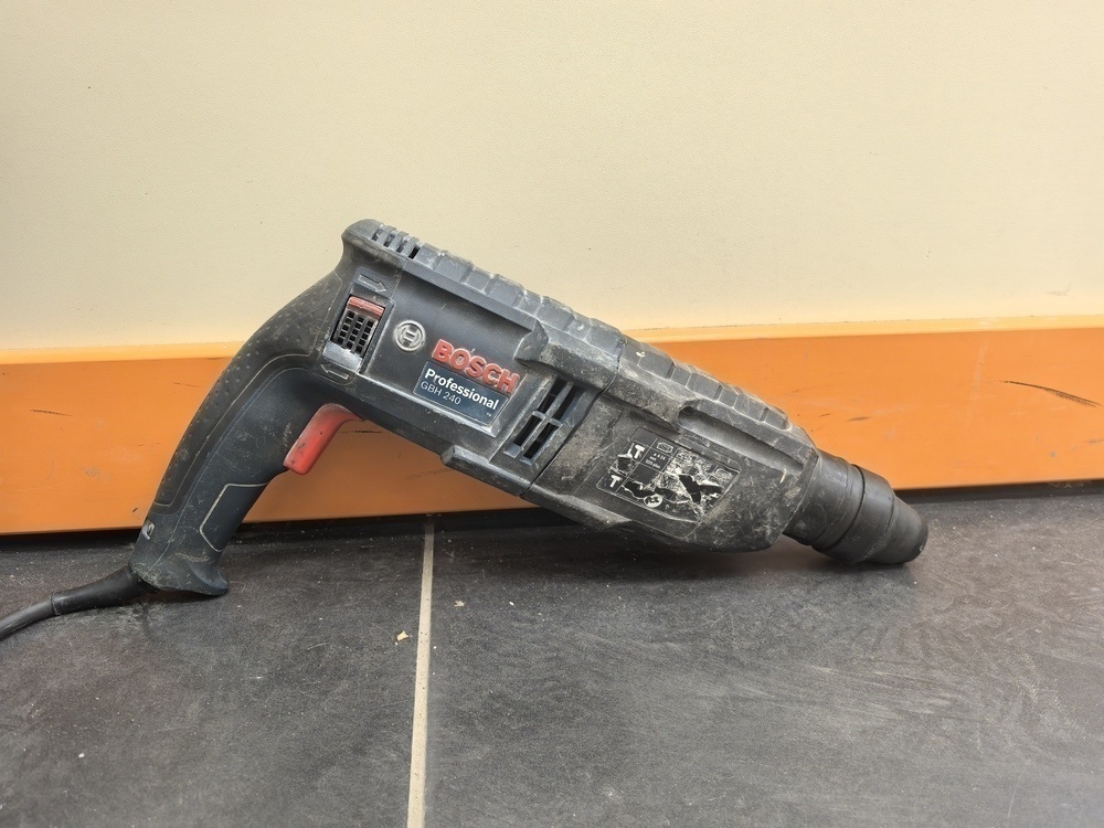 Перфоратор Bosch GBH 240