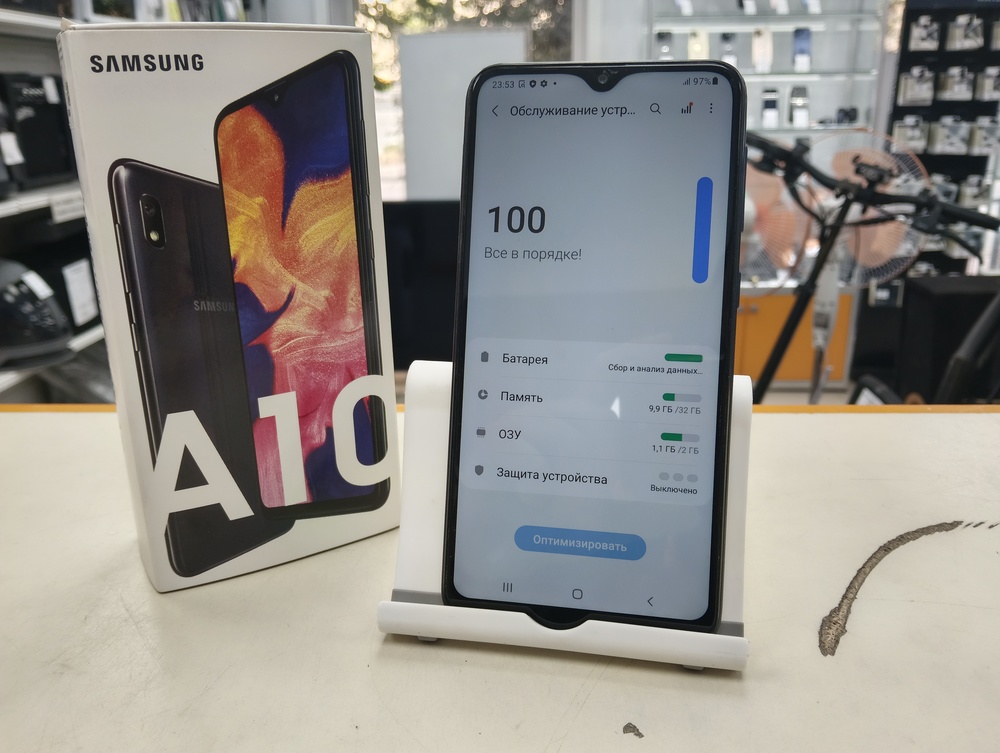 Смартфон Samsung Galaxy A10 2/32