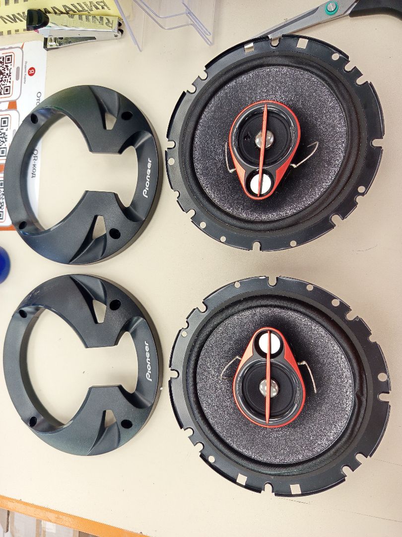 Автоакустика передняя Pioneer TS-R1750S