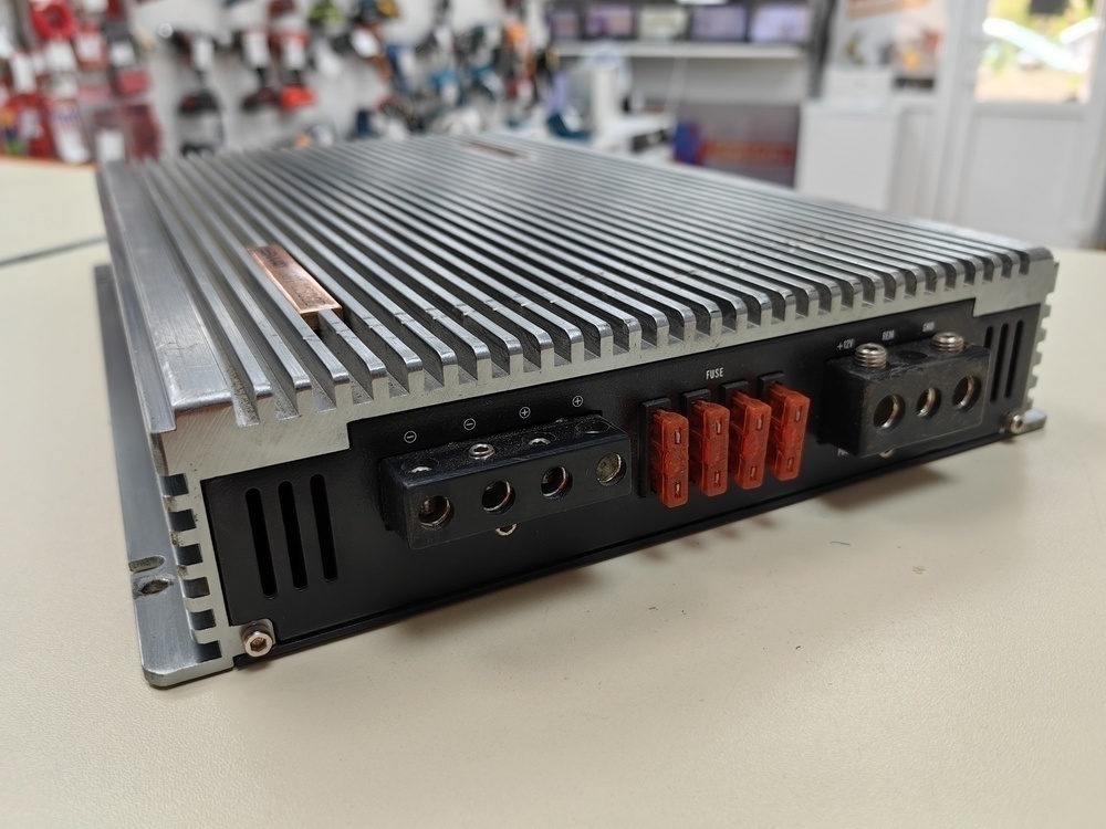 Усилитель моноблок SWAT SBT-1.1500D