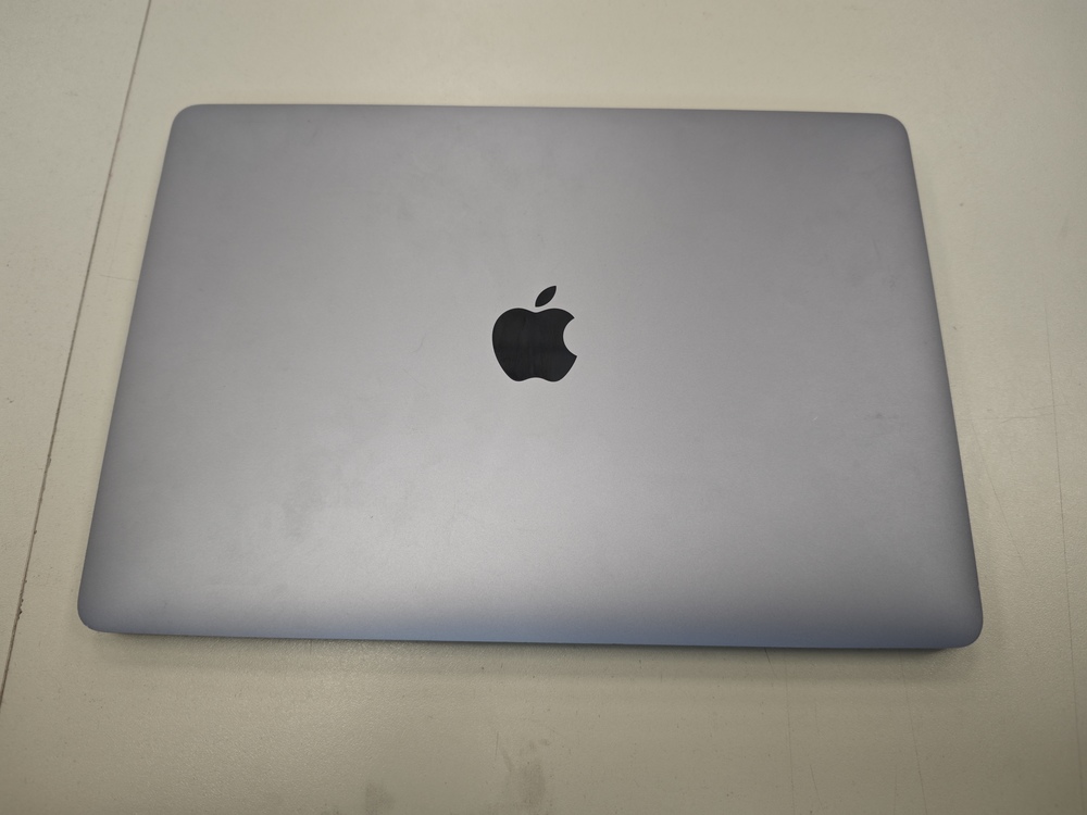 Ноутбук Apple Macbook Pro 13 A1989 2018 8/256