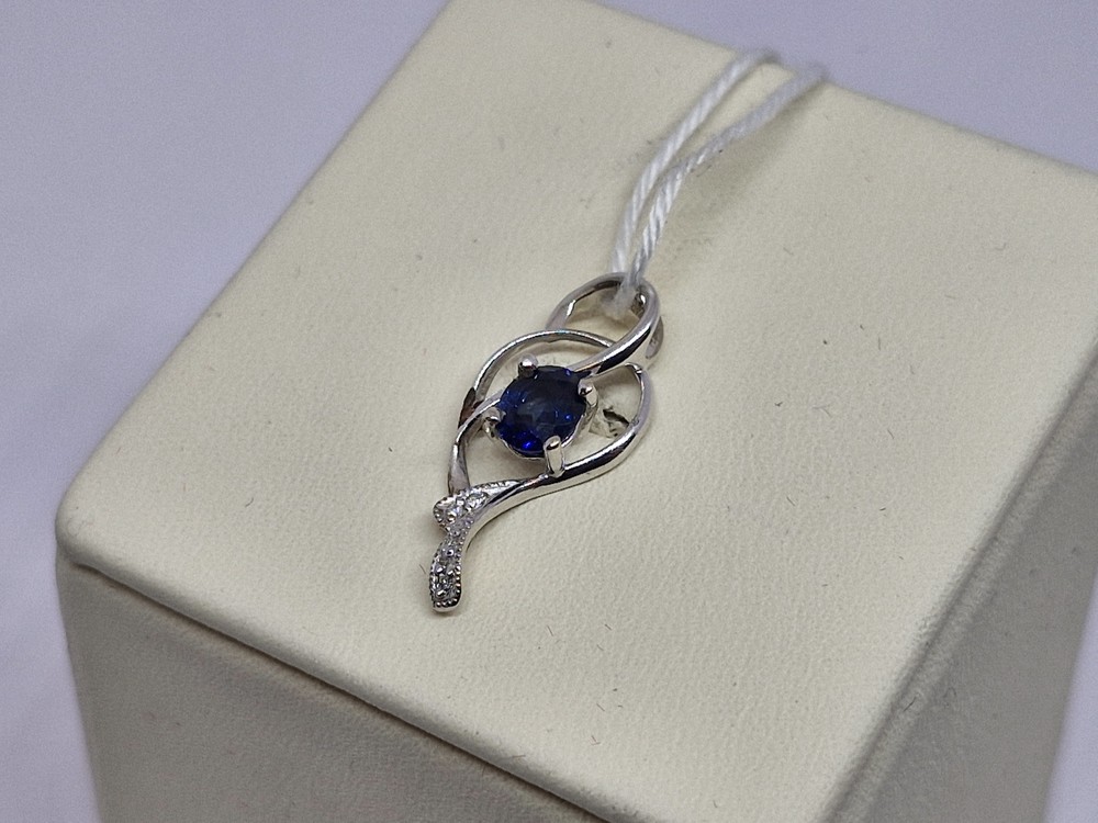 ПОДВЕСКА С КАМНЯМИ (Au 585)