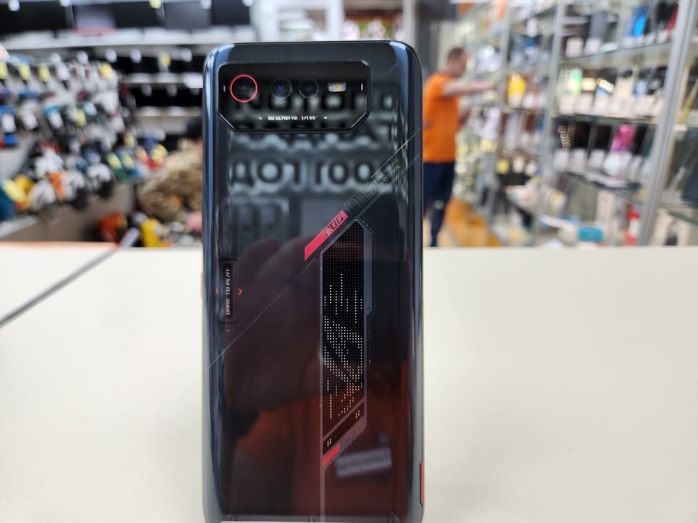 Смартфон Asus Rog Phone 6 12/128