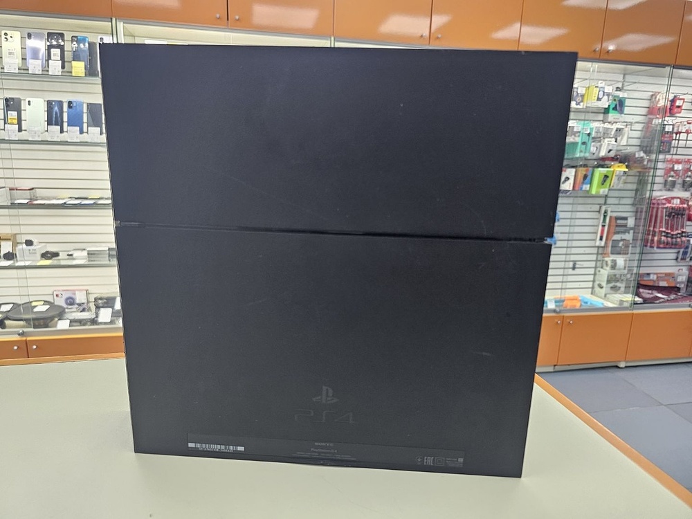 Игровая приставка PlayStation 4 FAT 1Tb