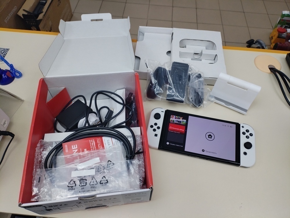 Игровая приставка Nintendo Switch Oled