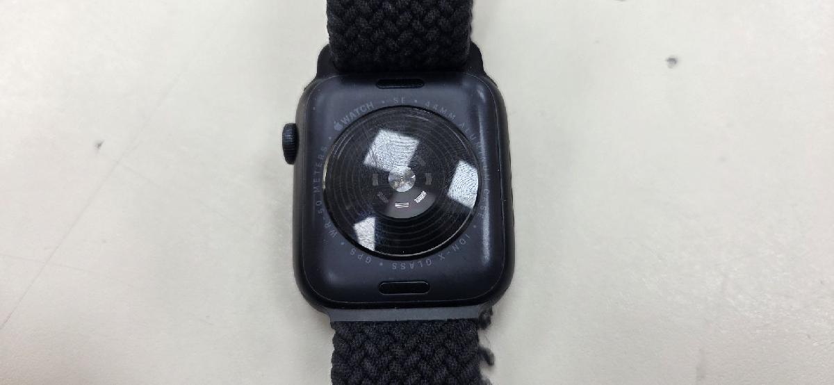 Смарт-часы Apple Watch SE 2022 44mm
