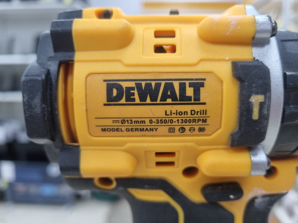 Шуруповерт Dewalt 18-25 n.m