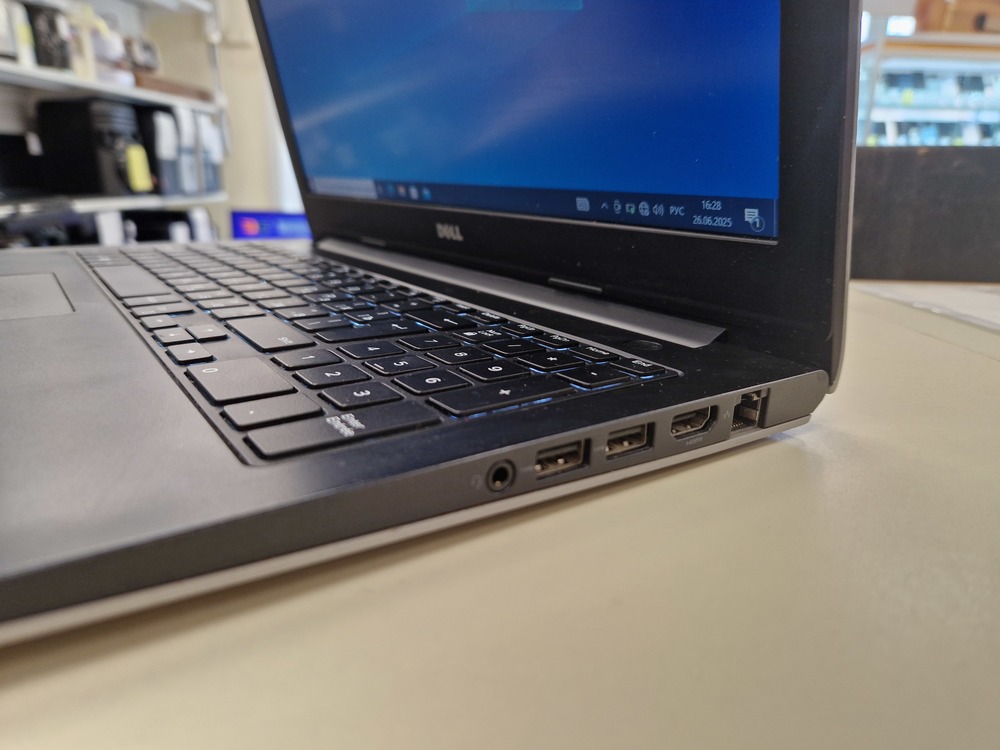 Ноутбук DELL; Core i5-4210U, Radeon R7 M260, 8 Гб, 128 Гб, Нет