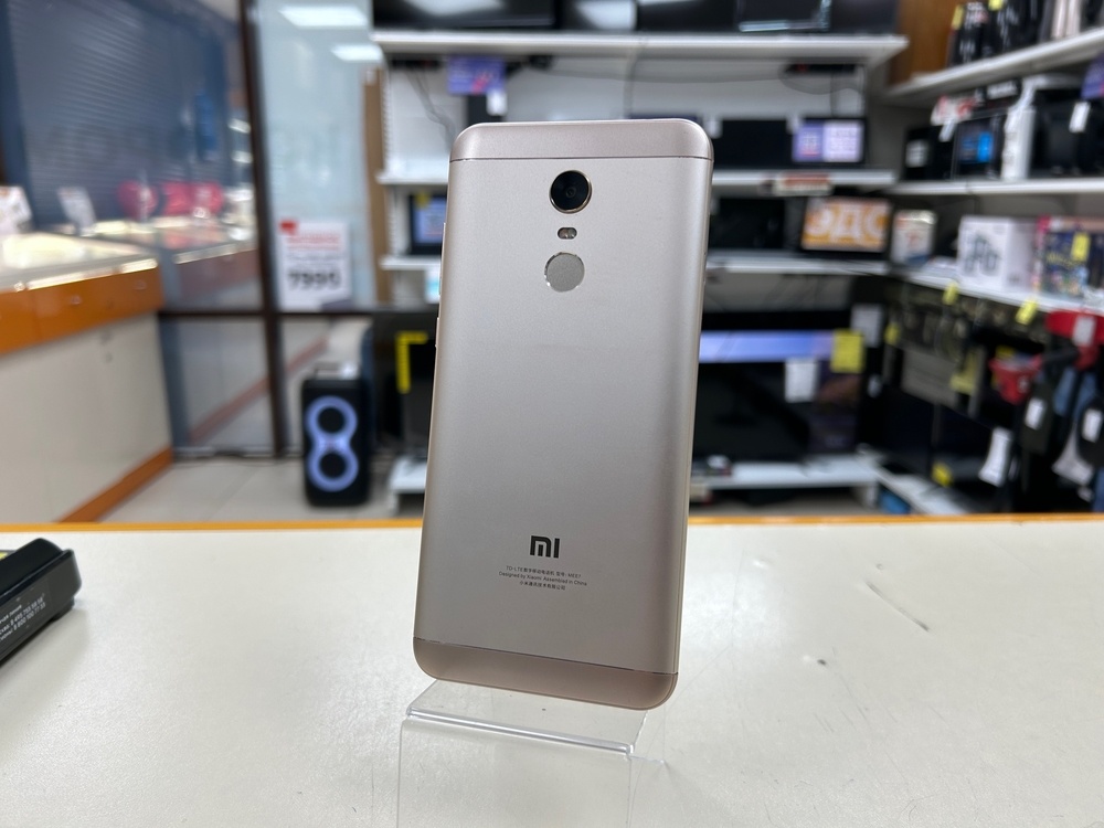 Смартфон Xiaomi Redmi 5 Plus 4/64