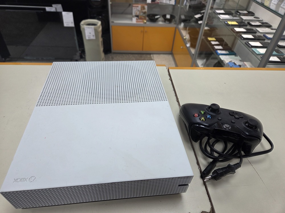 Игровая приставка Xbox One S 500Gb