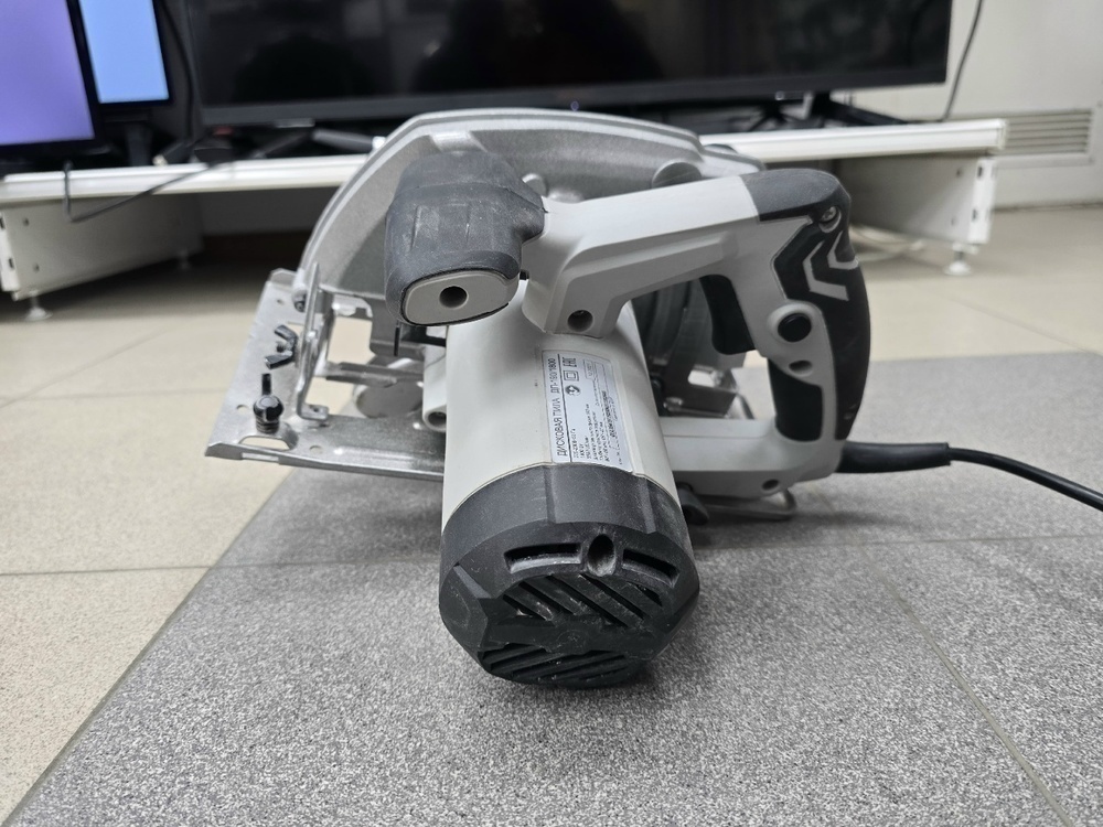 Дисковая пила Ресанта ДП-190/1800;