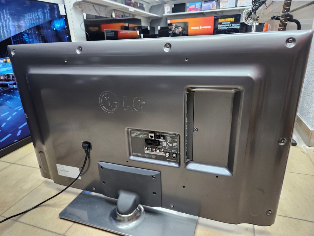 LED Телевизор LG 42LB650V