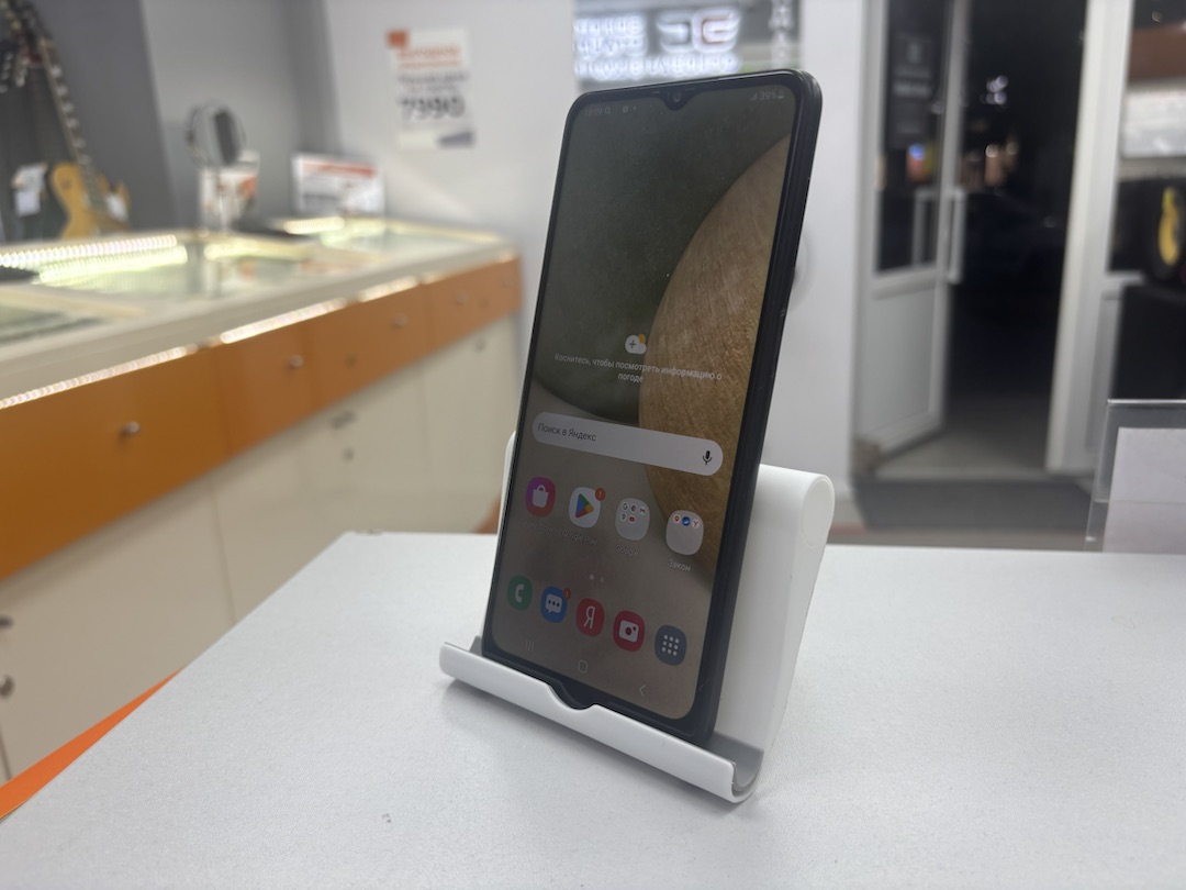 Смартфон Samsung Galaxy A12 4/64