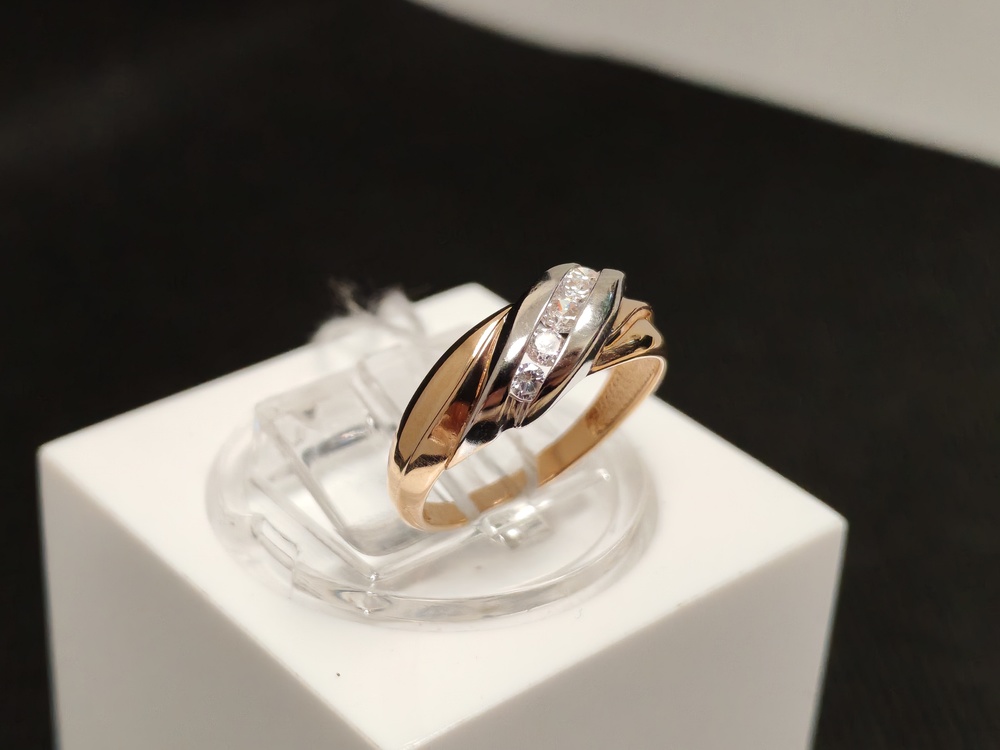 КОЛЬЦО С КАМНЯМИ (Au 585)