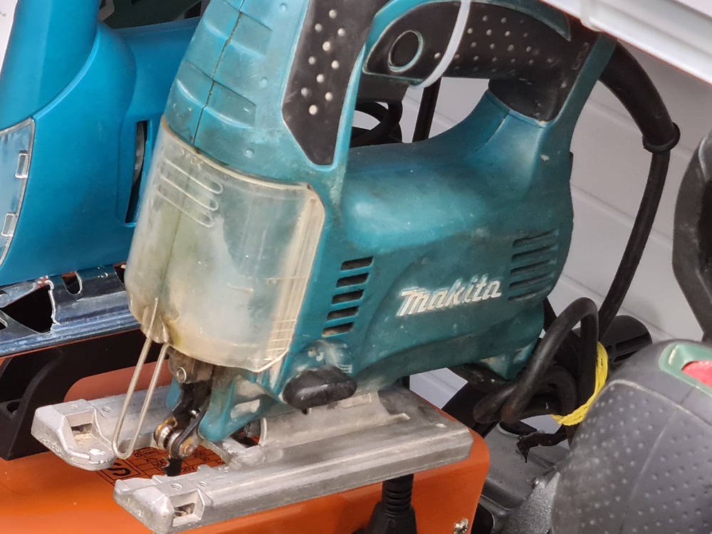 Лобзик Makita 4329