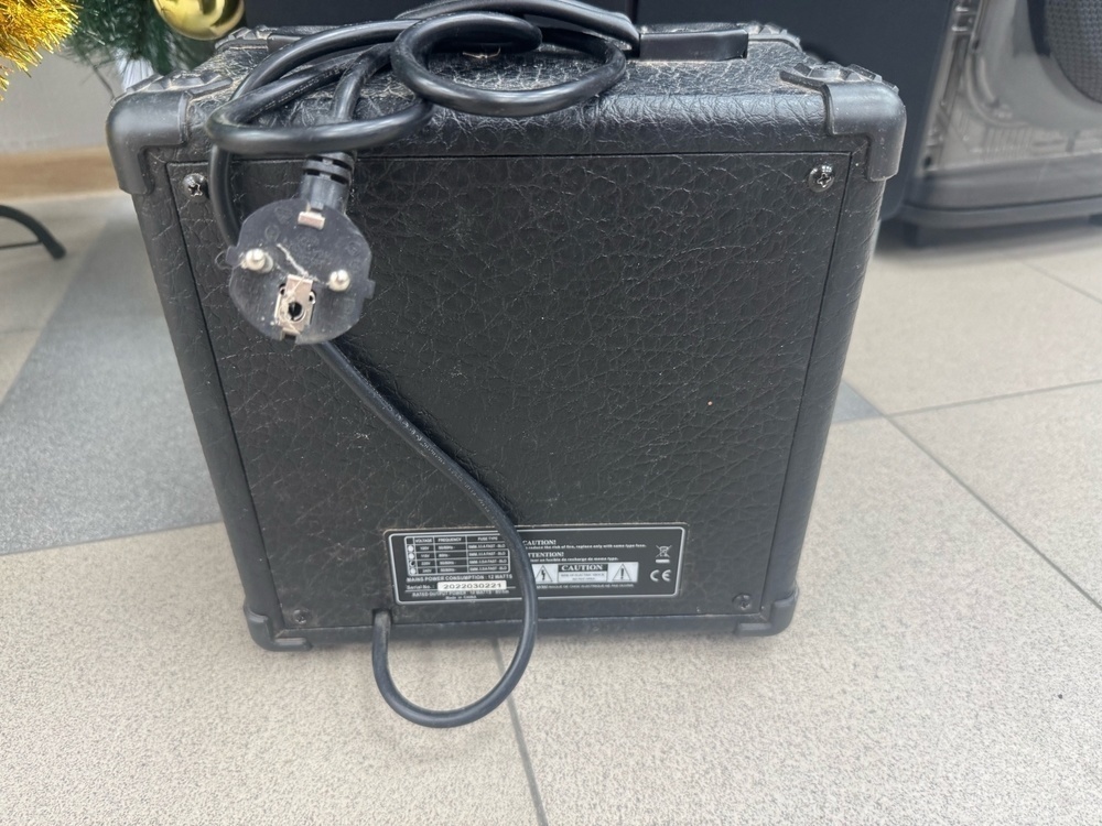 Комбоусилитель для гитар Fabio G10