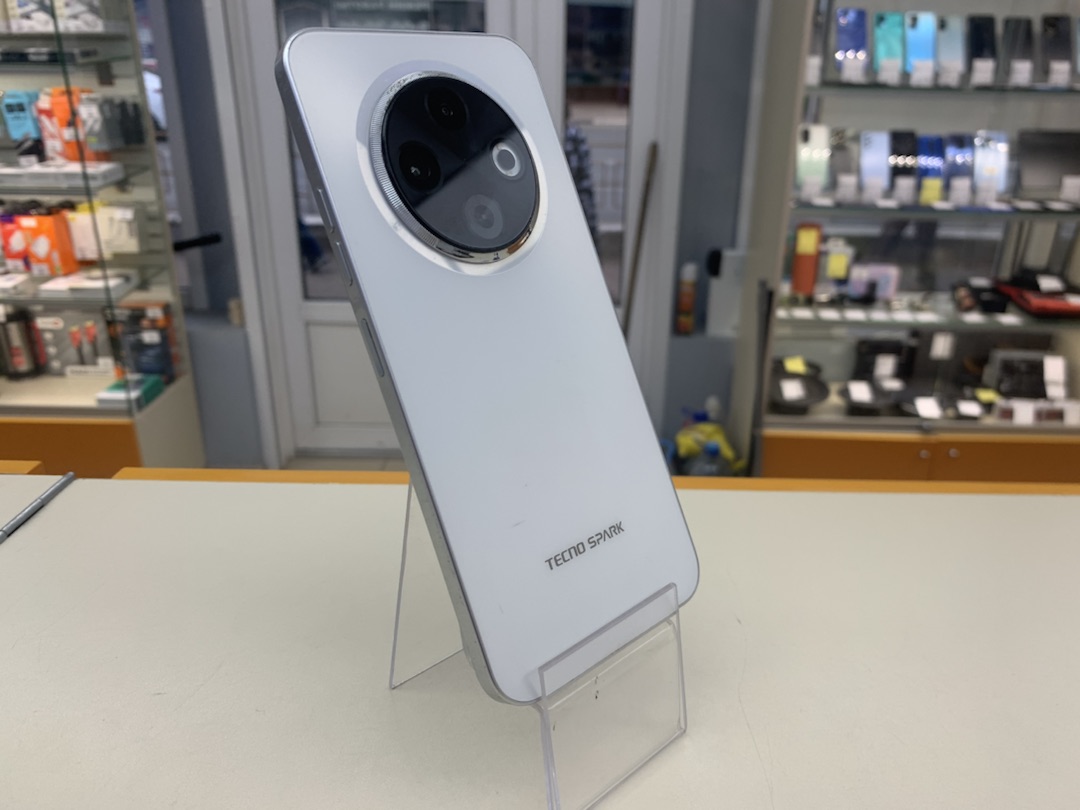 Смартфон Tecno SPARK 30C 4/128