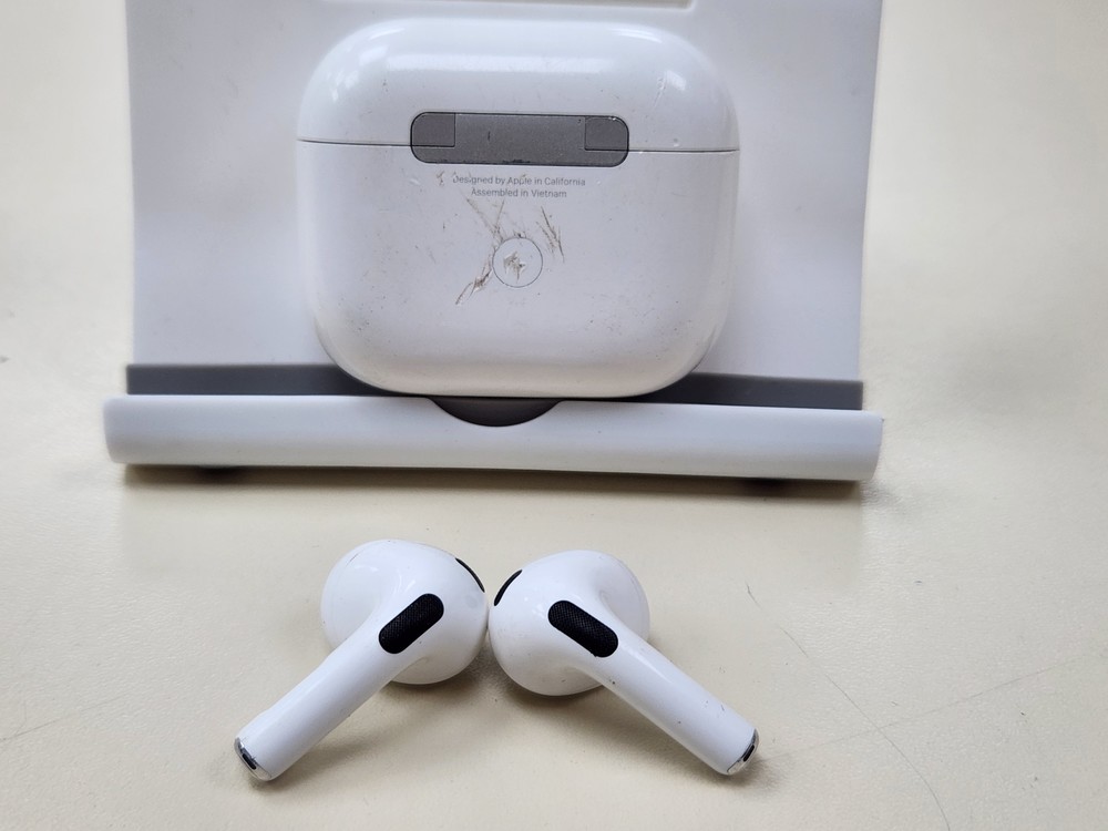 Наушники беспроводные Apple AirPods 3 Lightning