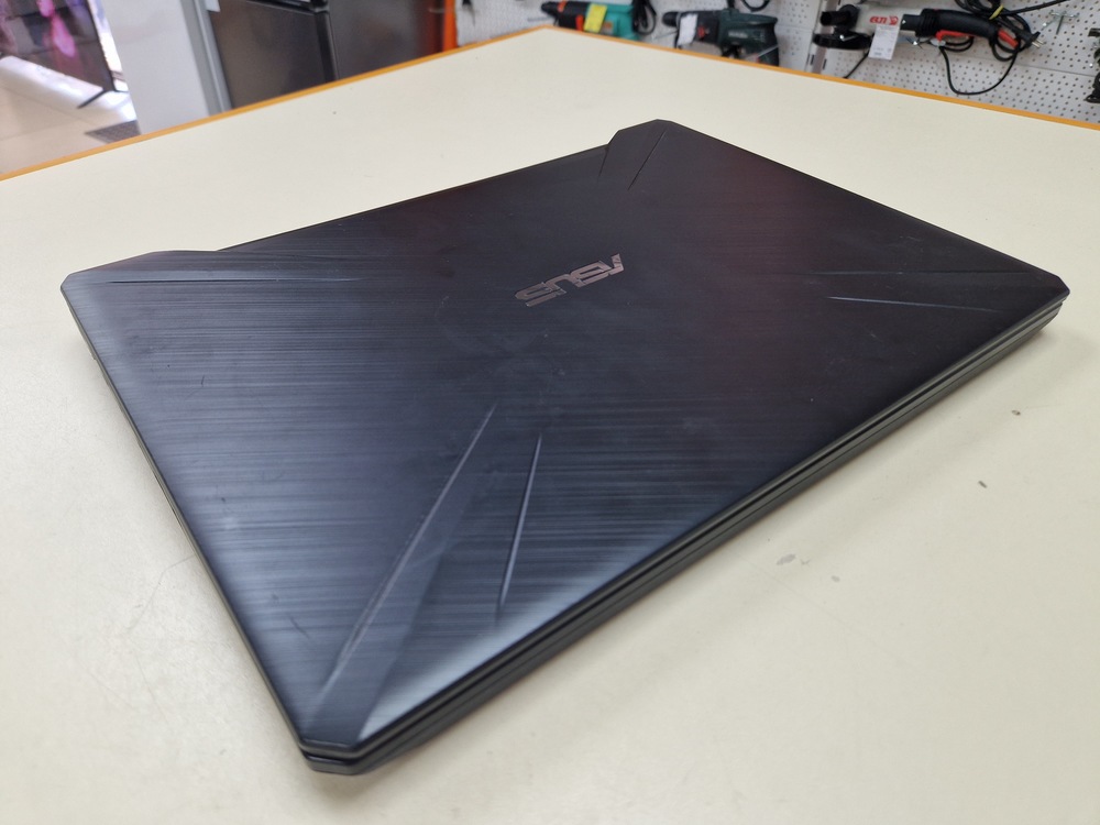 Ноутбук ASUS; Ryzen 7 3750H, GeForce GTX 1650, 16 Гб, 500 Гб