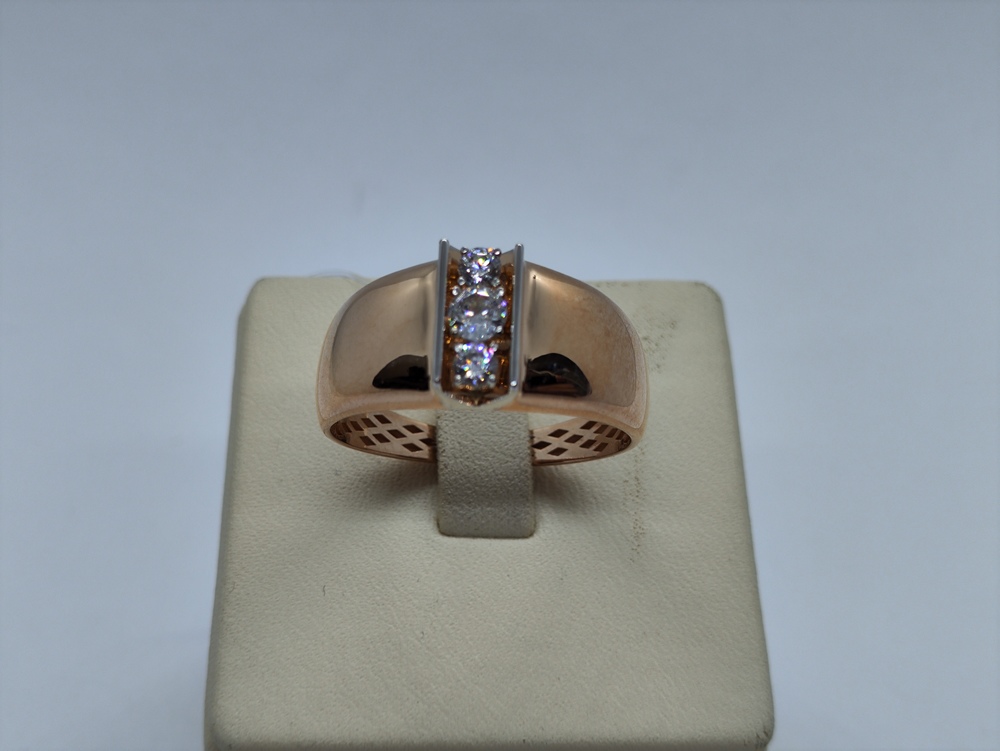 КОЛЬЦО С КАМНЯМИ (Au 585)