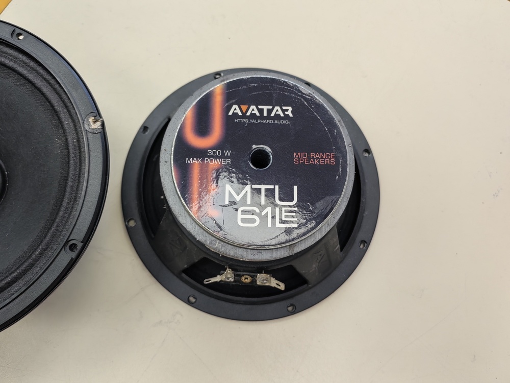 Автоакустика передняя Avatar MTU-61LE