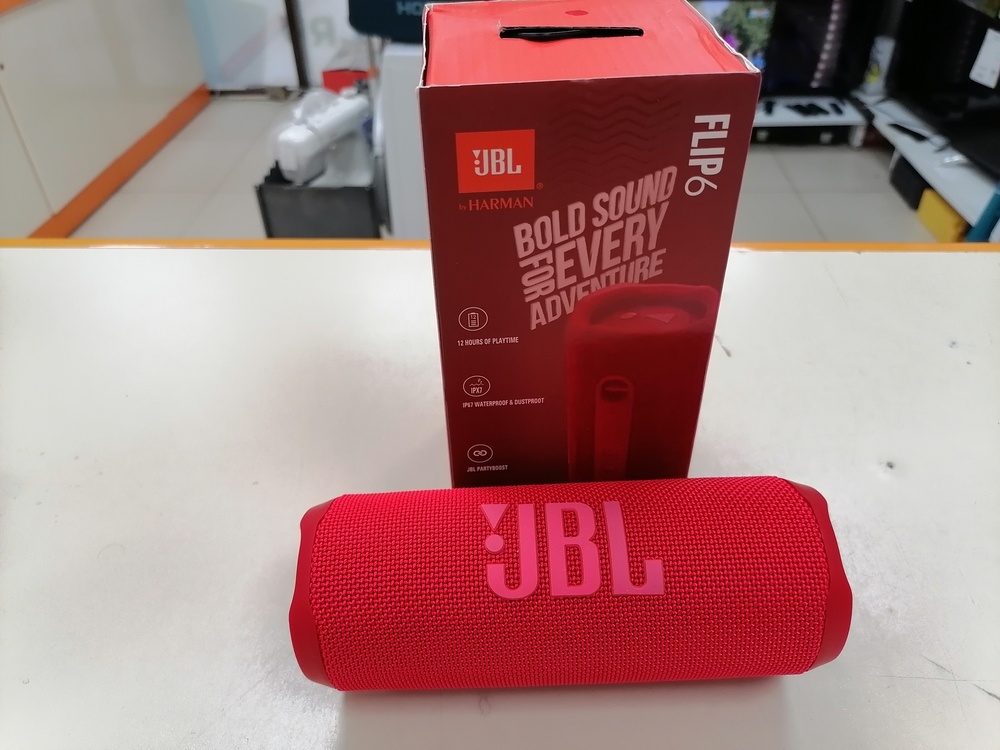 Портативная акустика JBL Flip 6;