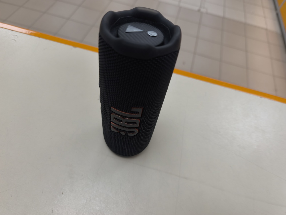 Портативная акустика JBL Flip 7
