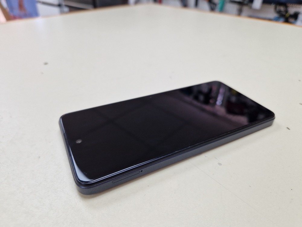 Смартфон Infinix Smart 8 plus 4/128