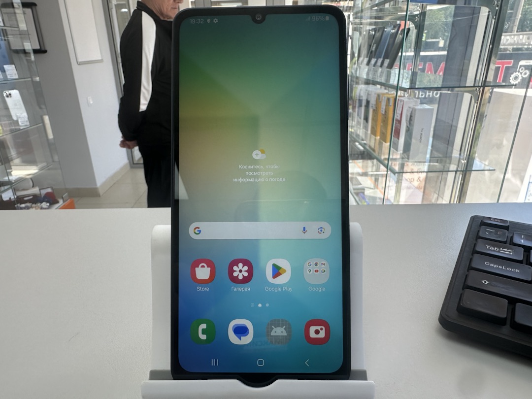 Смартфон Samsung Galaxy A06 4/64