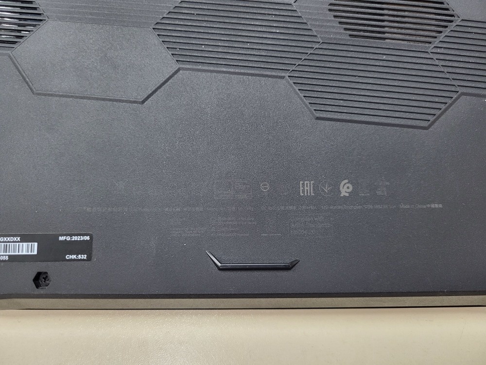 Ноутбук MSI; Ryzen 5 7535HS, GeForce RTX 4050, 8 Гб, 512 GB, Нет