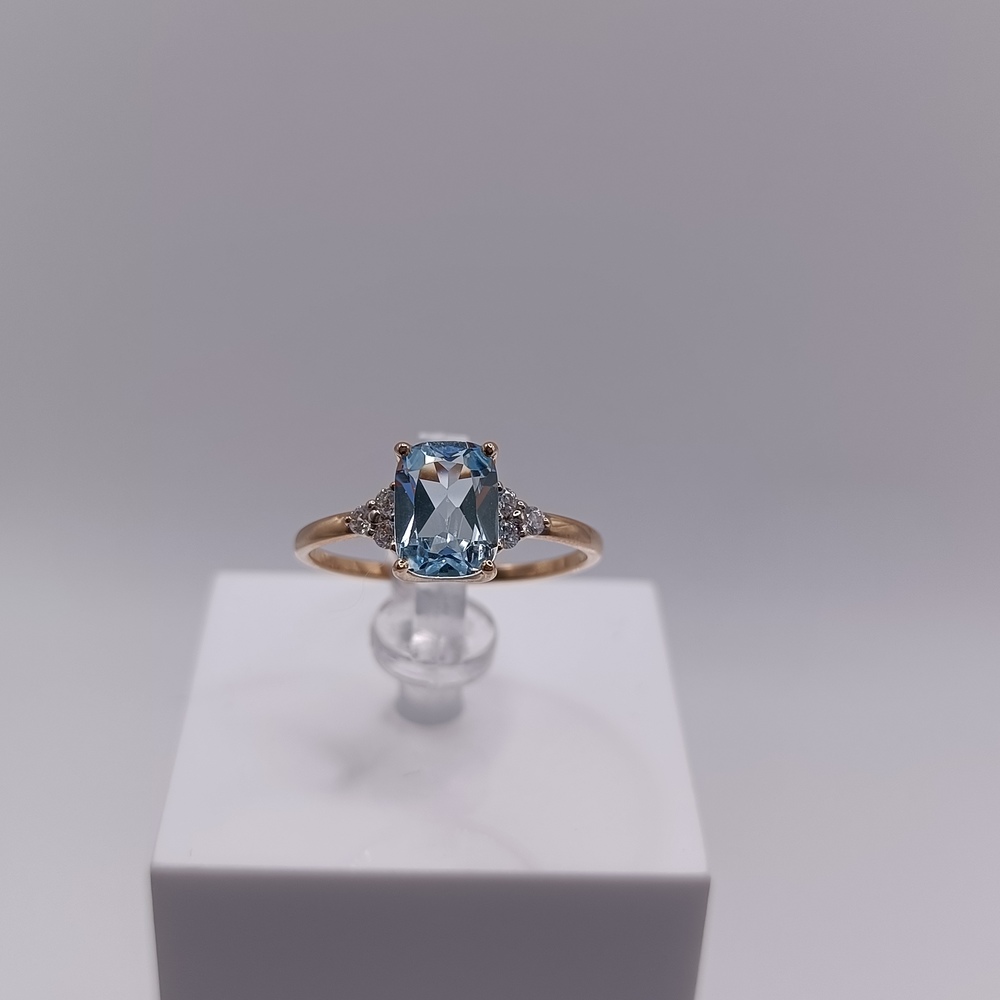 КОЛКМИ585 КОЛЬЦО С КАМНЯМИ (Au 585)