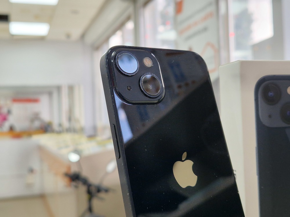 Смартфон Apple iPhone 13 128Gb