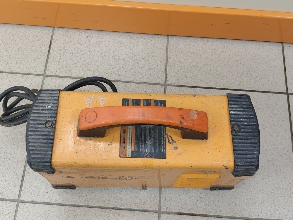 Сварочный аппарат Jasic Real ARC-220