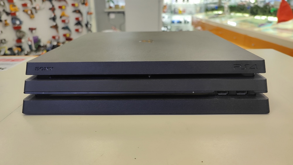 Игровая приставка PlayStation 4 Pro 500GB