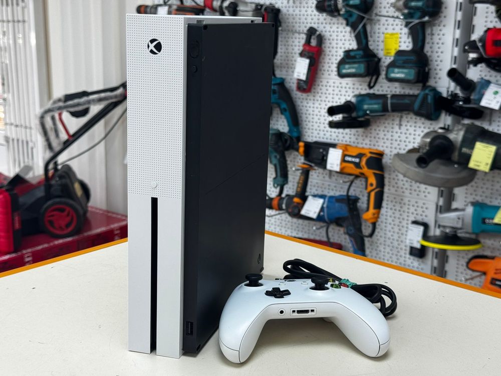 Игровая приставка Xbox One S 1TB