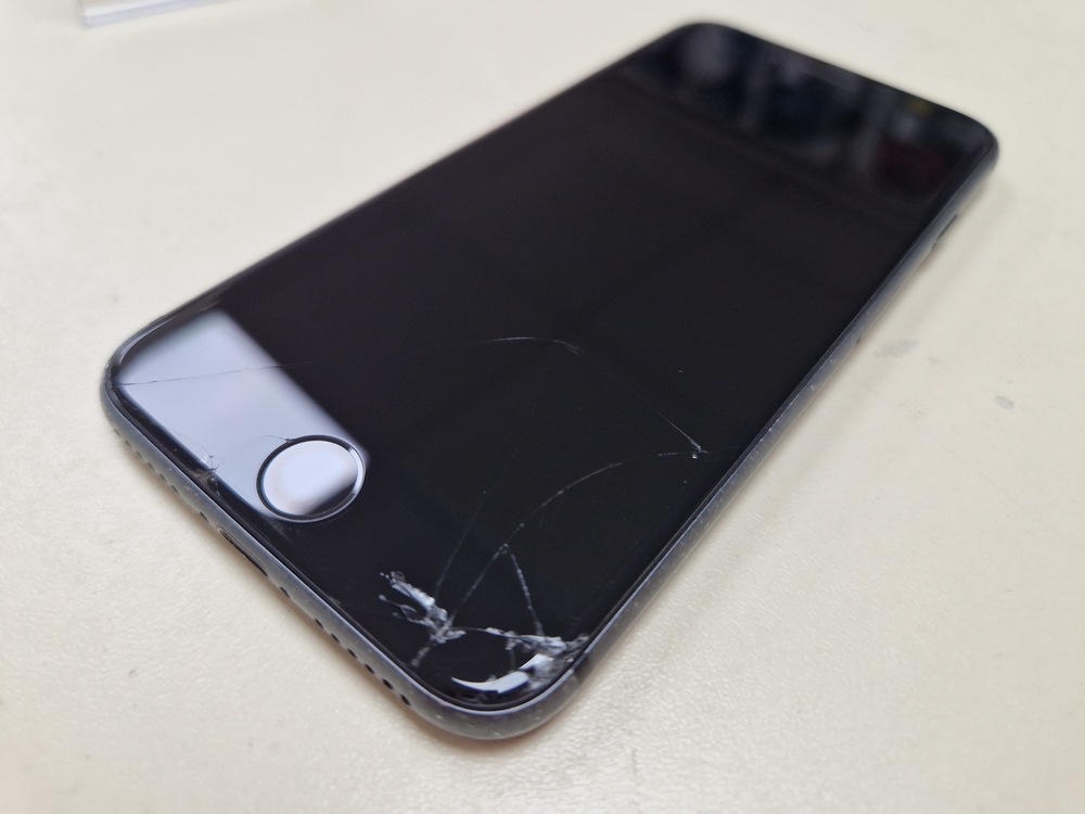 Смартфон Apple iPhone 8 64Gb